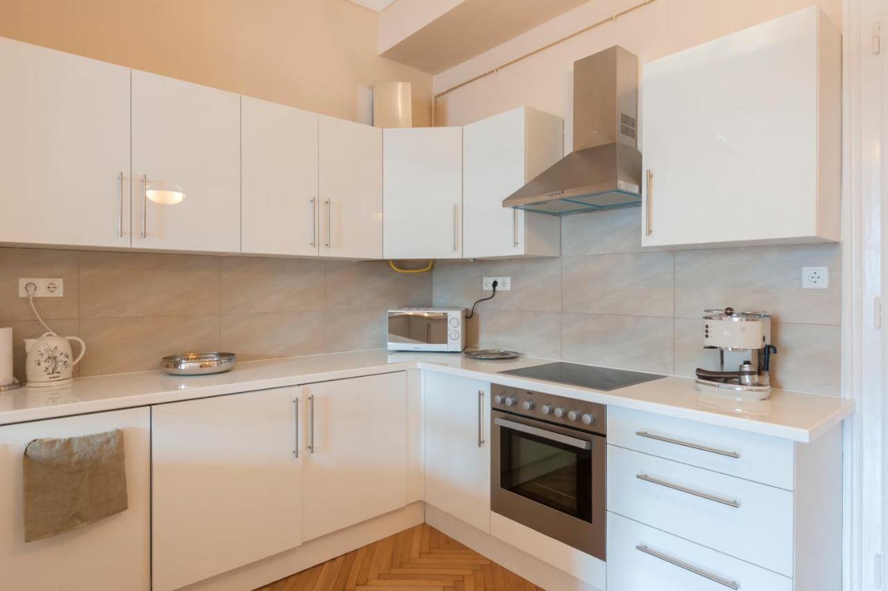 Opera & Basilica 2 Bedrooms With Balcony 布达佩斯 外观 照片