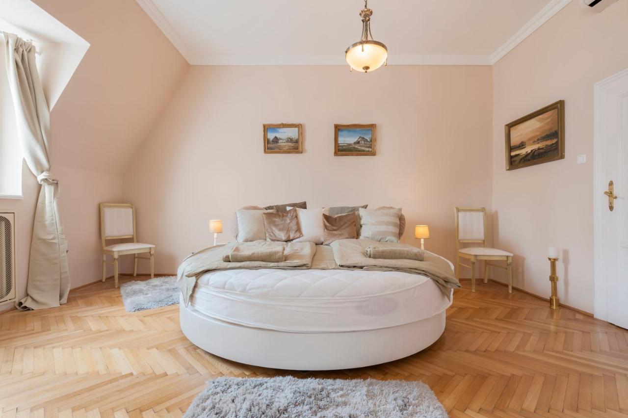 Opera & Basilica 2 Bedrooms With Balcony 布达佩斯 外观 照片